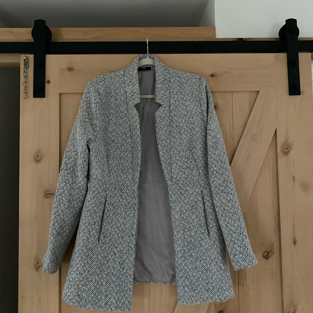 VICI Tayshia Pocketed Coat - size medium